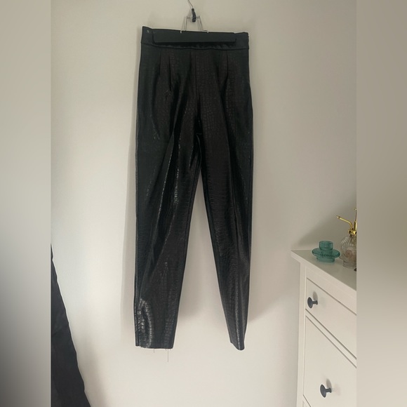 Zara Black Faux-Leather Pants - Picture 1 of 4